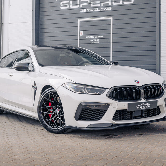 BMW M8